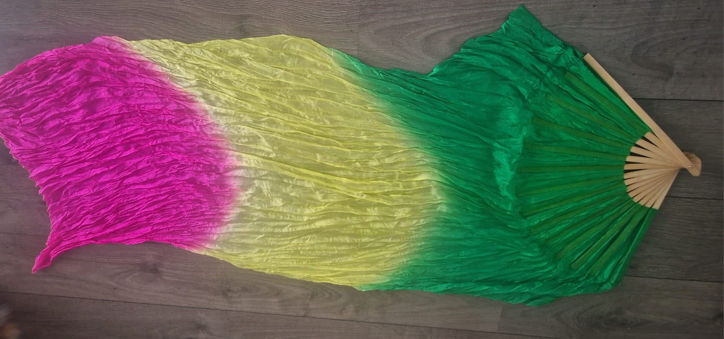 Zijden sluierwaaier / Fan-sluier voor de rechterhand, per stuk.