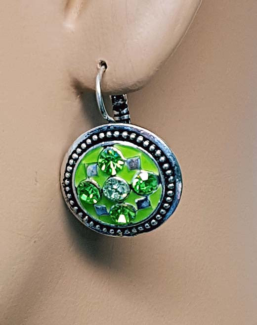 Ronde groene oorbellen met strass stenen