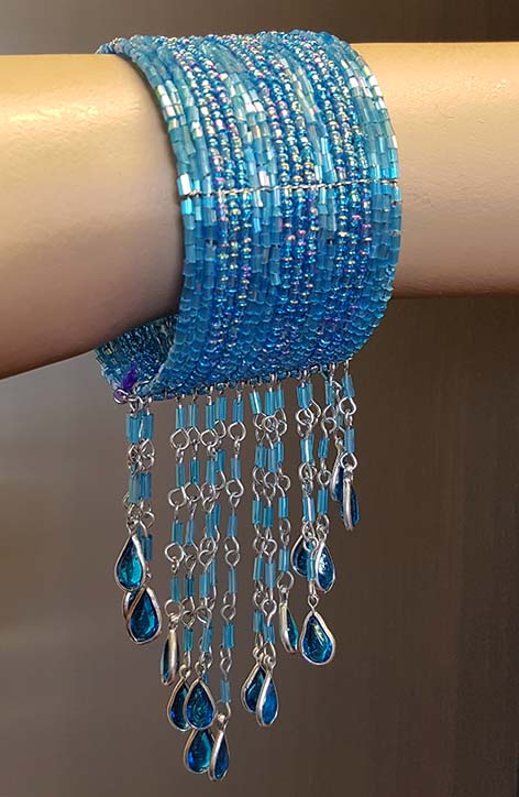 Armband in turquoise met kraaltjes