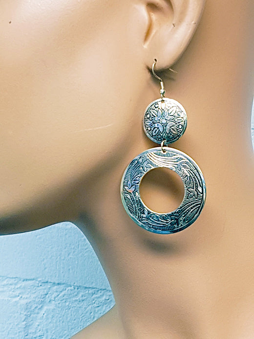 Lange ronde oorbellen in oud-zilver look