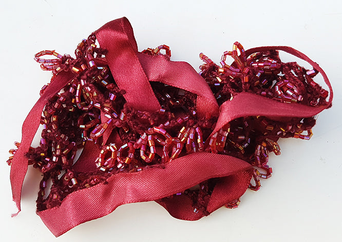 Lint met kraaltjes bordeaux 1 Meter
