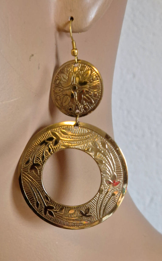Lange ronde oorbellen in goud look