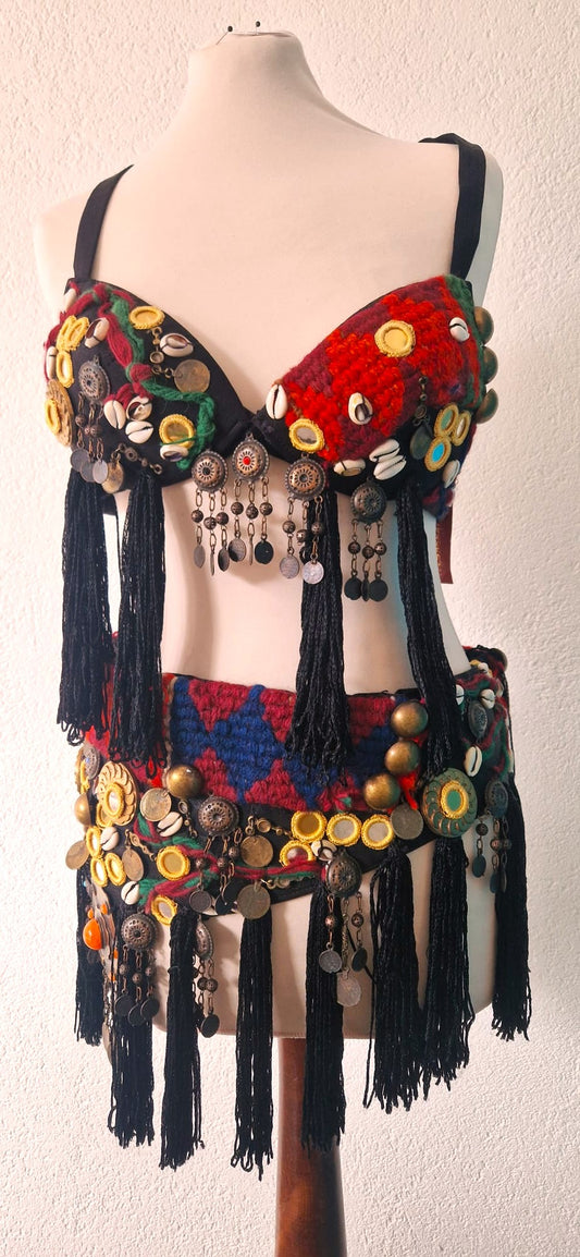 Zware, bewerkte buikdans tribal belt en BH