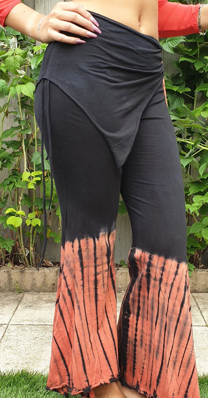 Zwarte tribal broek met batikverloop in roodbruin Maat L