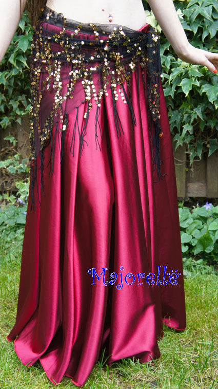 Wijde satijnen rok in bordeaux rood
