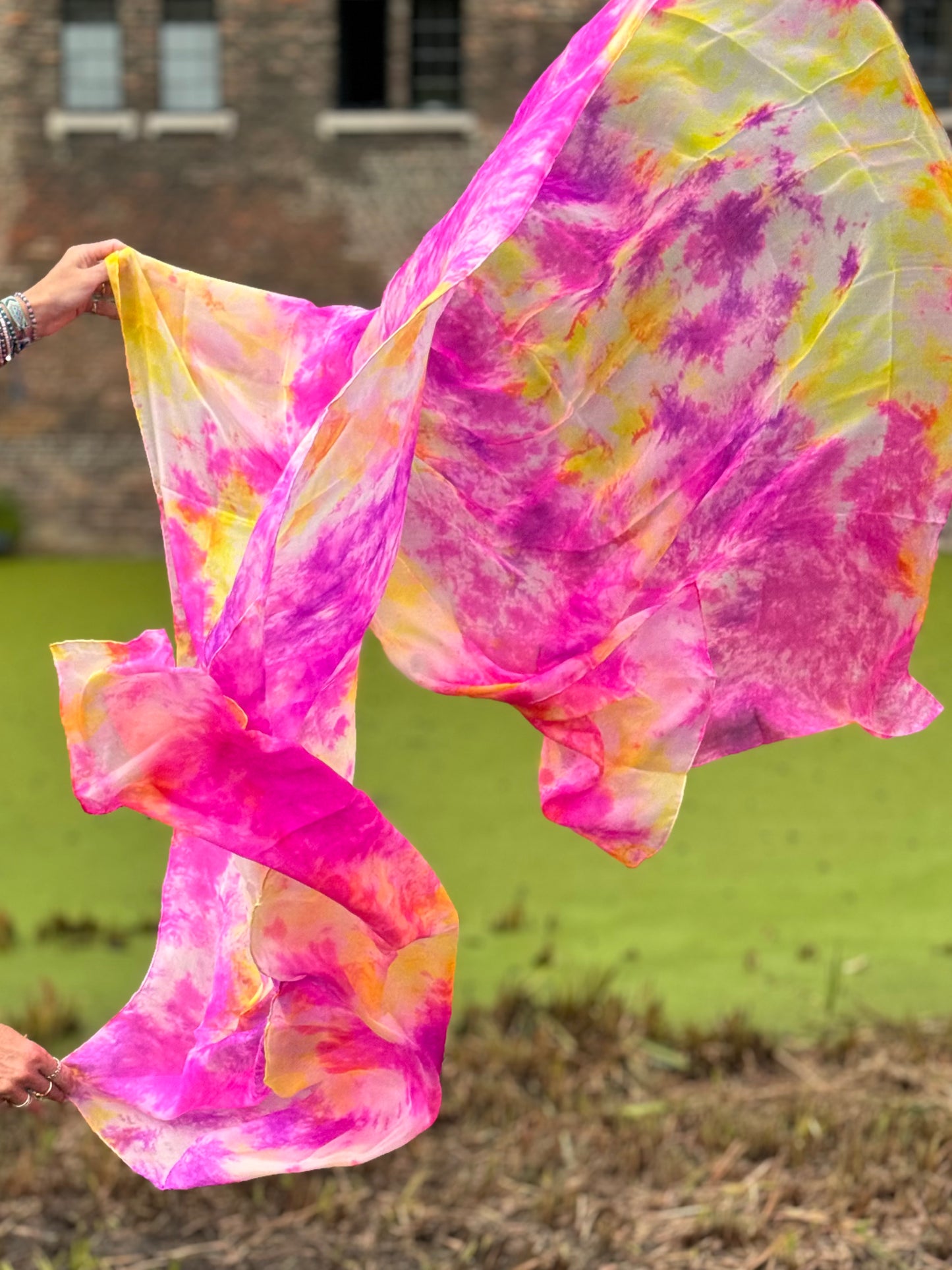 Zijde sluier in tie dye roze geel Peony